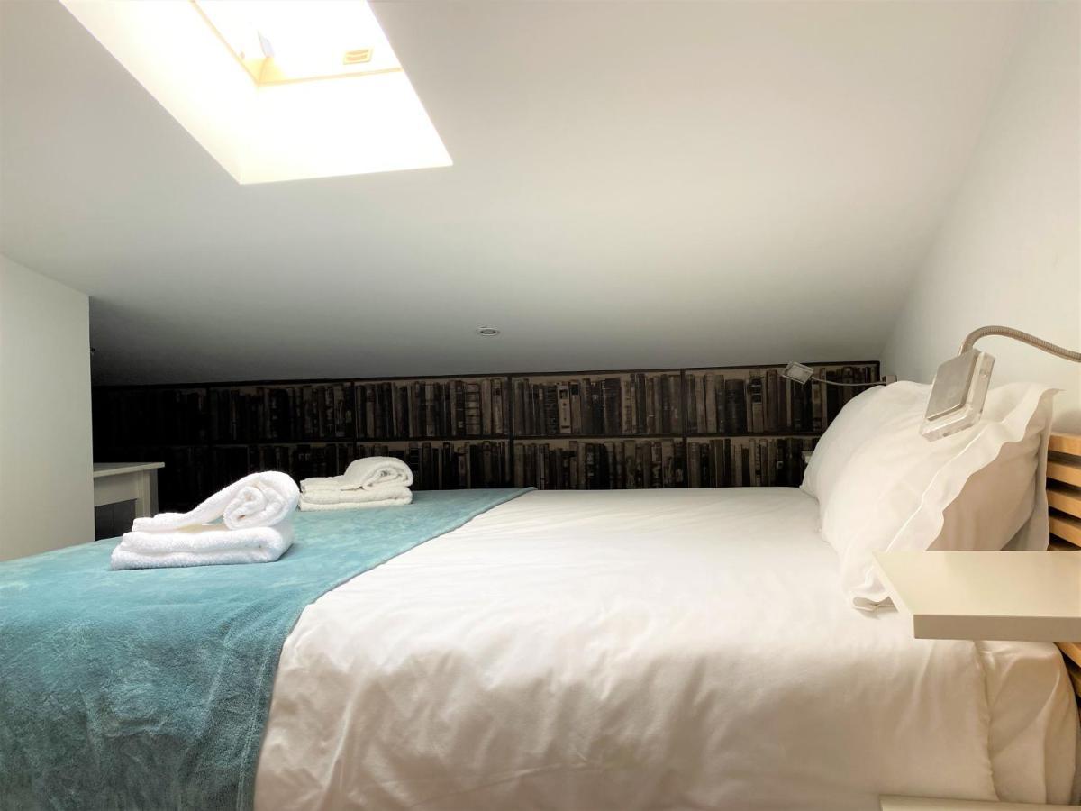 Condessa 2Bdr Duplex By Lovelystay Lisboa Exterior foto